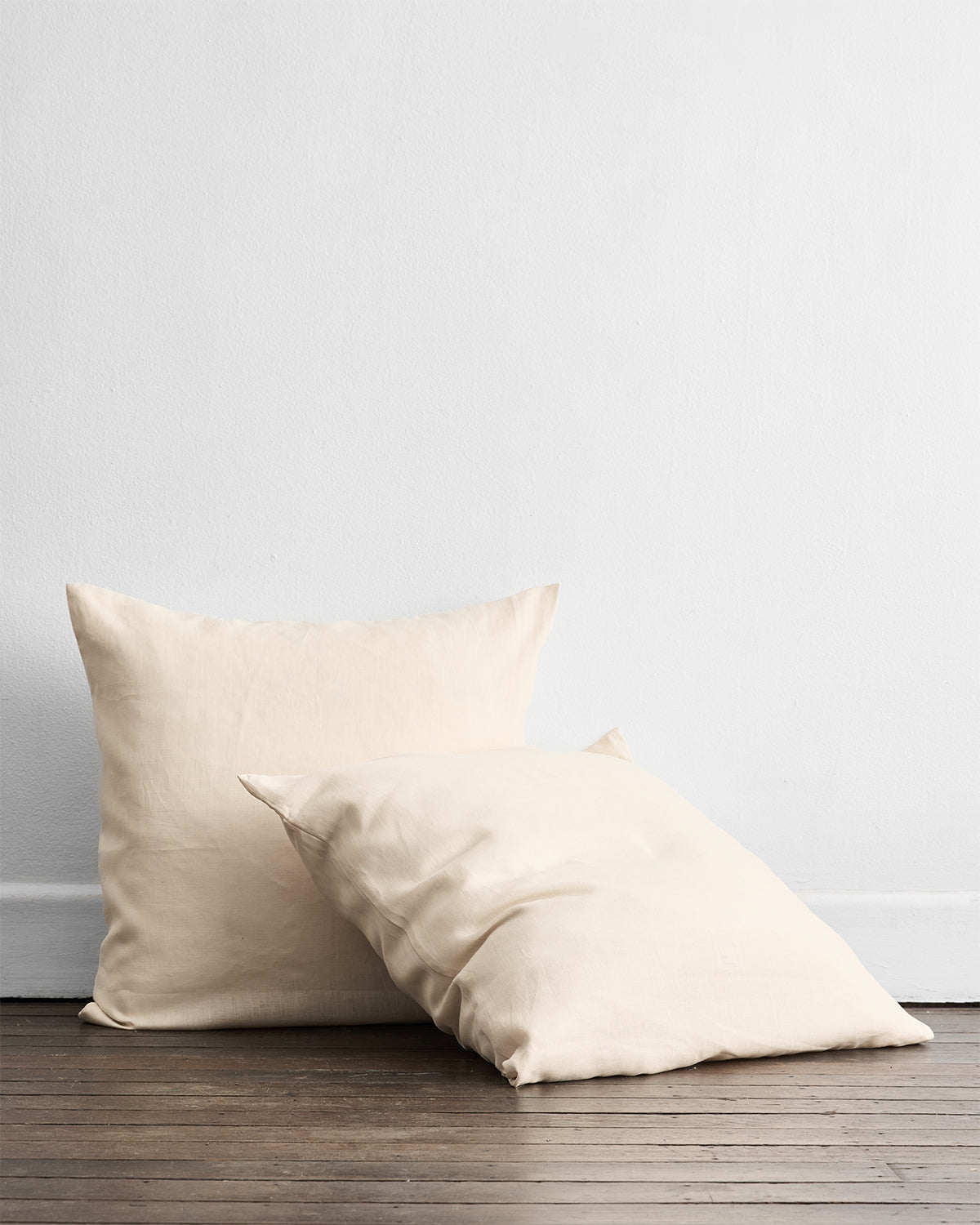 Cr¨¨me 100% French Flax Linen European Pillowcases (Set of Two)