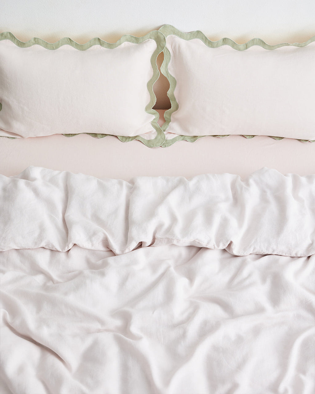 Rosewater & Sage 100% French Flax Linen Scalloped Pillowcases (Set of Two)